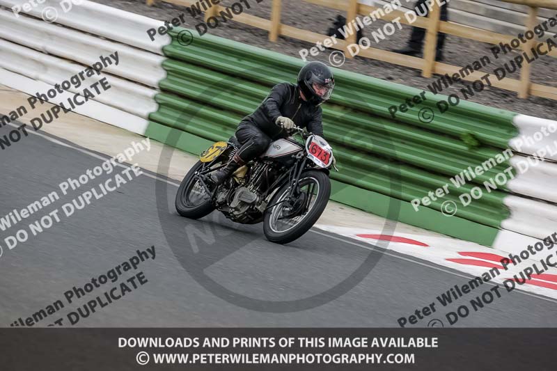 Vintage motorcycle club;eventdigitalimages;mallory park;mallory park trackday photographs;no limits trackdays;peter wileman photography;trackday digital images;trackday photos;vmcc festival 1000 bikes photographs